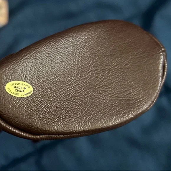 American Girl Kirsten Meet Apron, Spoon Bag, Spoon, Bonnet, Stockings, Boots - Picture 3 of 11